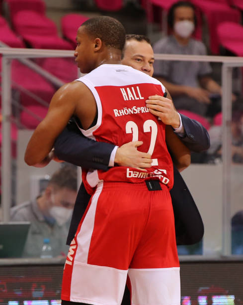 俱乐部的鼎 俱乐部的鼎