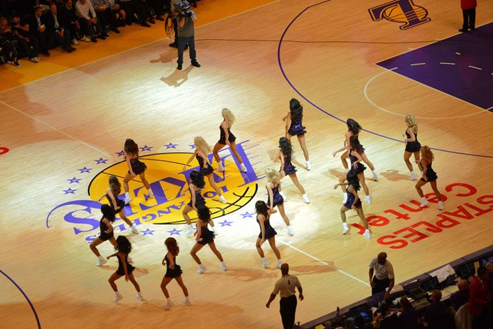 以及自己腰 以及自己腰